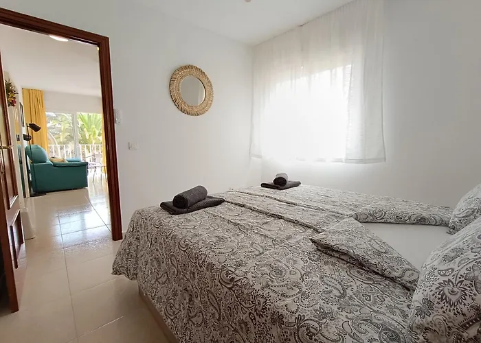 Zola Sea View Apartment, Vistas Daire